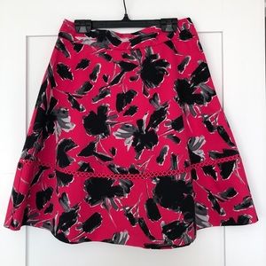 Isaac Mizrahi knee-length skirt, size 6, never worn